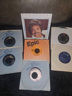 VINTAGE ENGELBERT HUMPERDINCK 45'S
