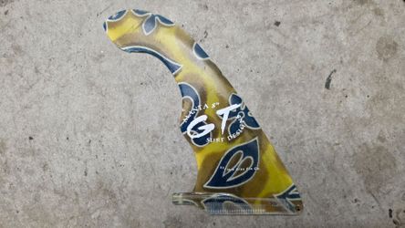 8" Manta surfboard single fin