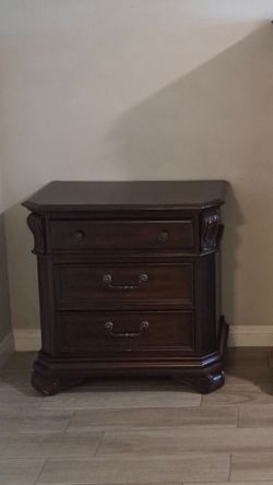 1 Sturdy Wood Nightstand. Used, in good condition. All drawers are dovetailed and glide smoothly!