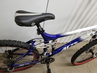 Giant ac3 mountain bike new arrivals