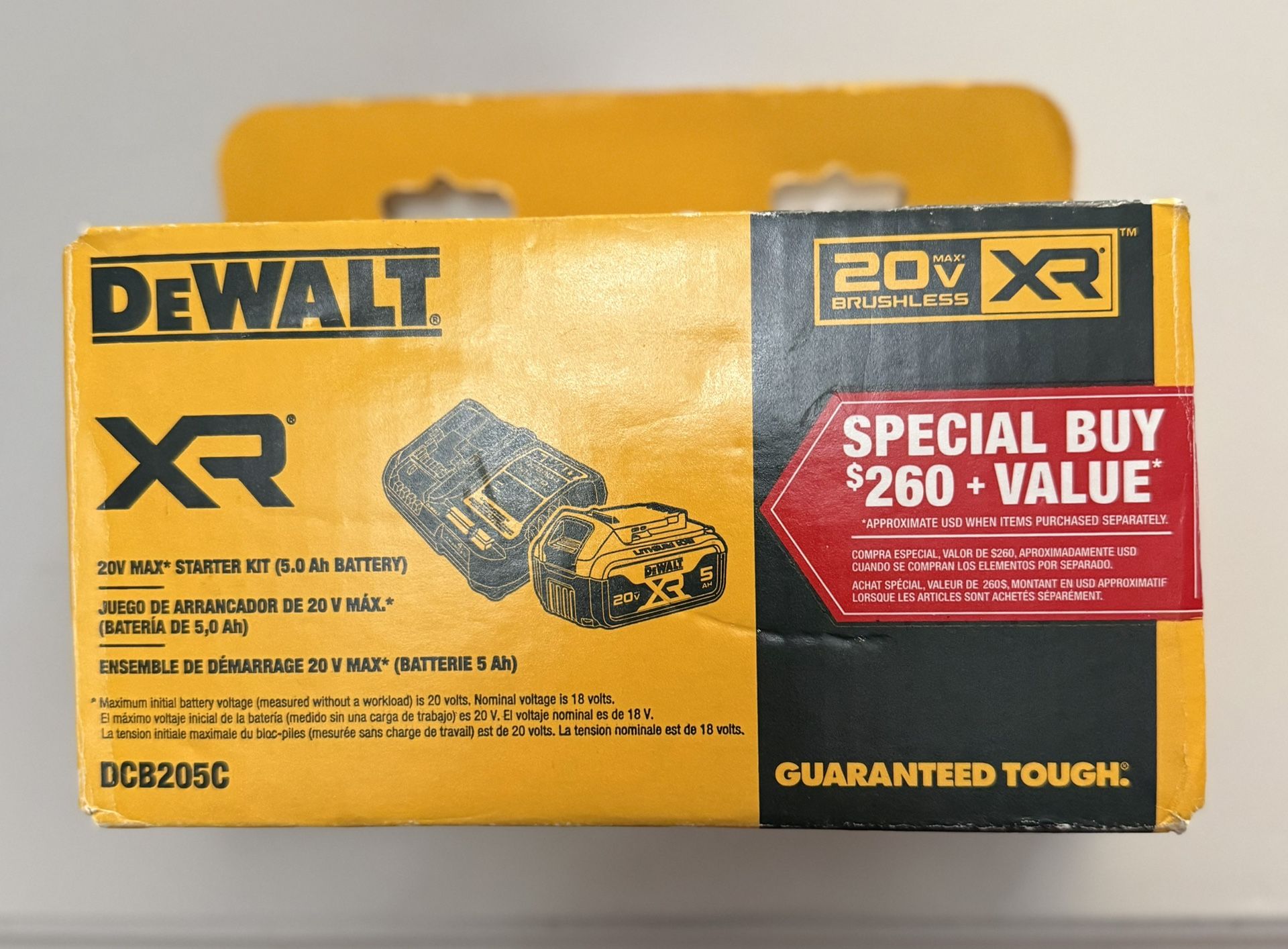 DEWALT 20-volt Lithium Ion Battery And Charger