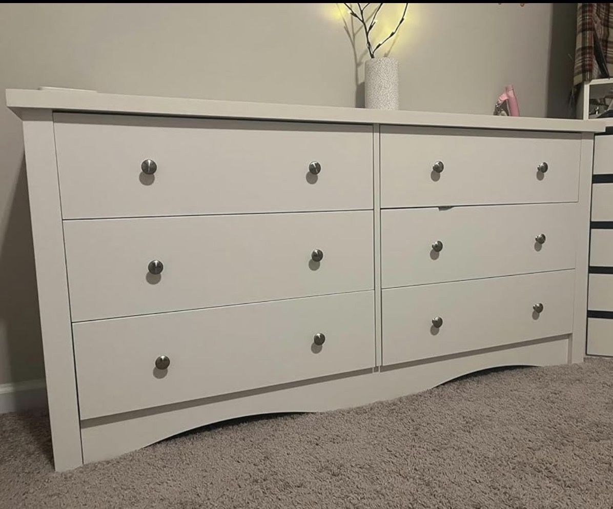White chest of drawers 6 drawers, modern and refined style
