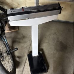 Doctors Scale For Weight /Patients