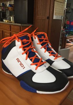 And 1 basketball shoes Size US10