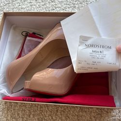 Nude Louboutin Sz 39