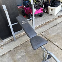 Bench Press With Leg Lifts 