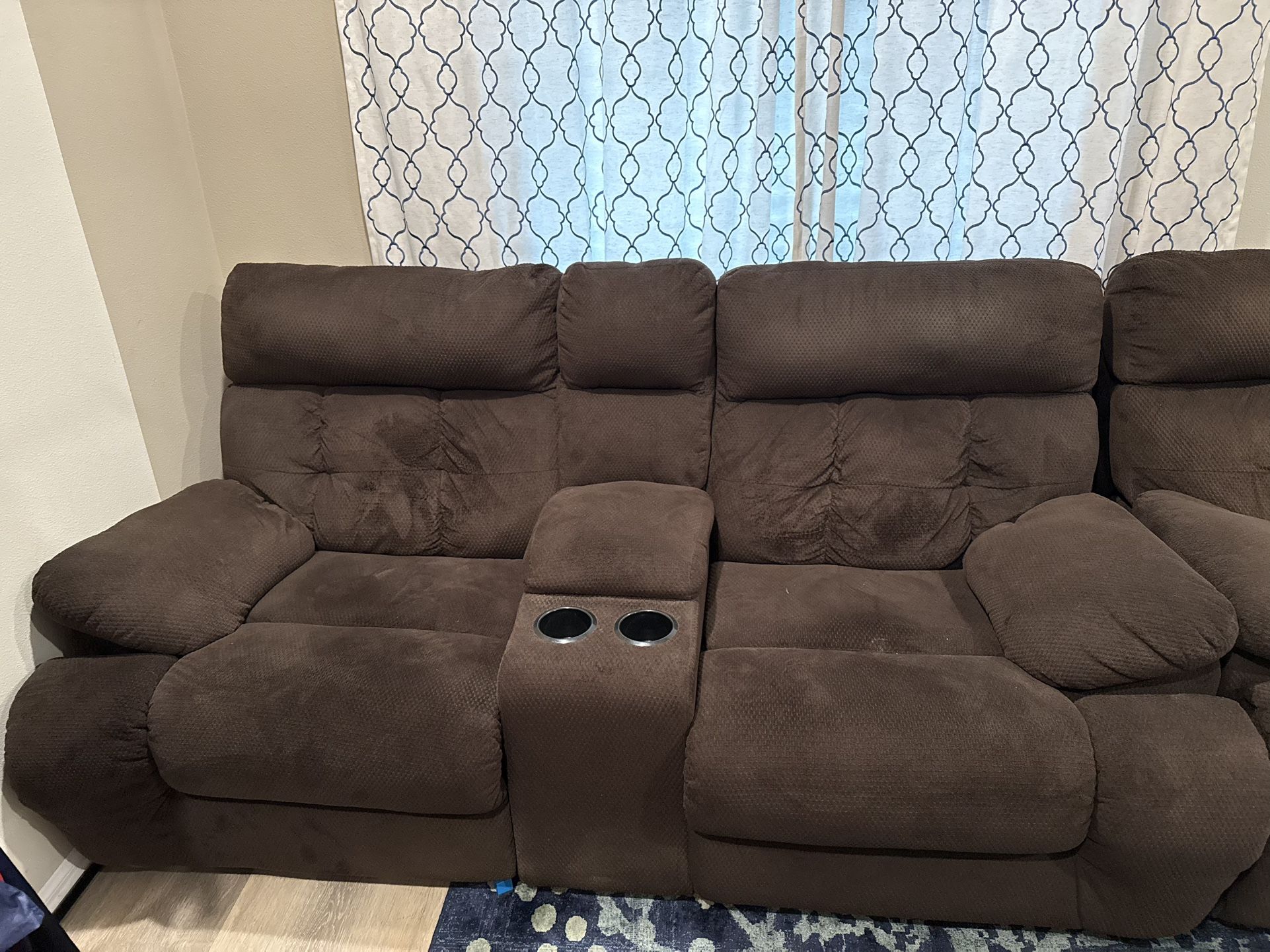 Ashley’s Power Reclining Sofas