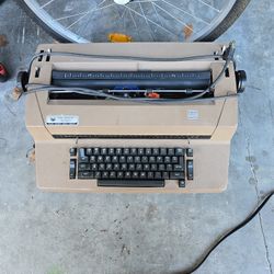 IBM Selectric II Typewriter