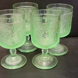 Vintage Indiana Tiara Sandwich Glass Chantilly Green Tall Water Goblets (Set of 4)