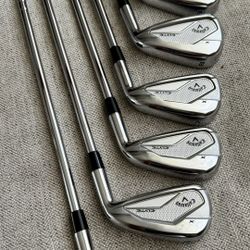 Callaway Elyte X Irons 5-PW (7 Clubs) – 9/10, Upgraded AMT Black R300 + Midsize Align Grips