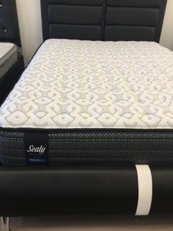 Sealy brand Mattress —brand new—-
