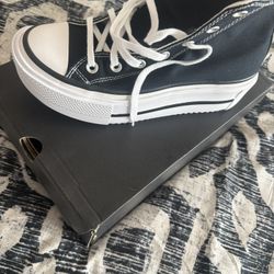 Chuck Taylors Double Stack Hi