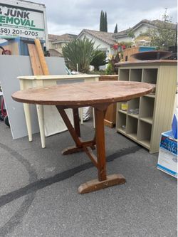 Round table