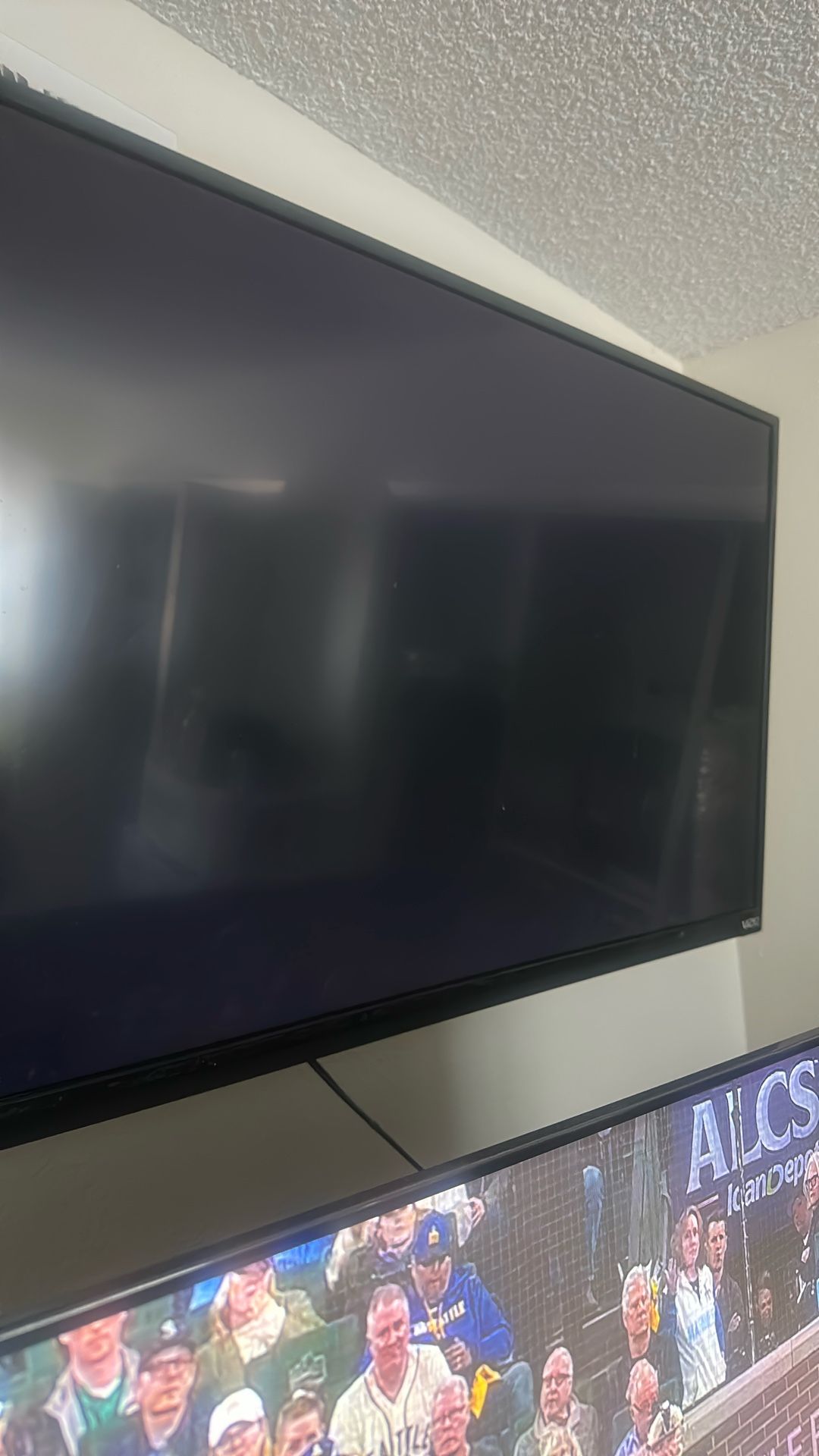 32” Inch Vizio Tv Good Condition 