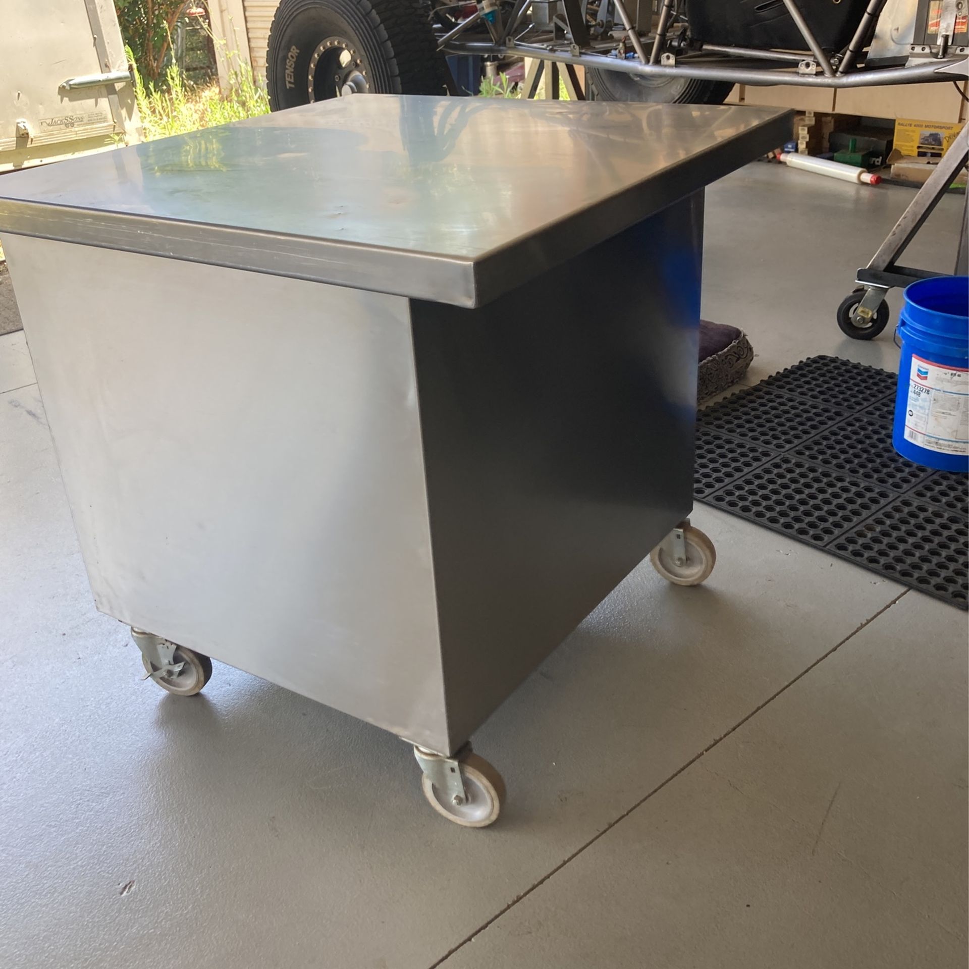 Stainless Steel Food Grade Table Cart For Sale In Bonita CA OfferUp stainless-steel-food-grade-table-cart-for-sale-in-bonita-ca-offerup