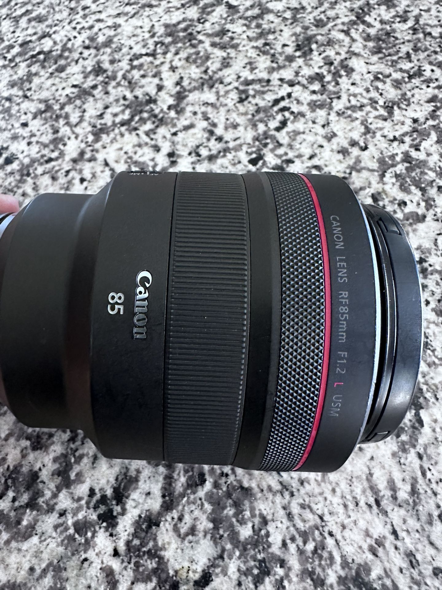 Canon 85mm RF 1.2