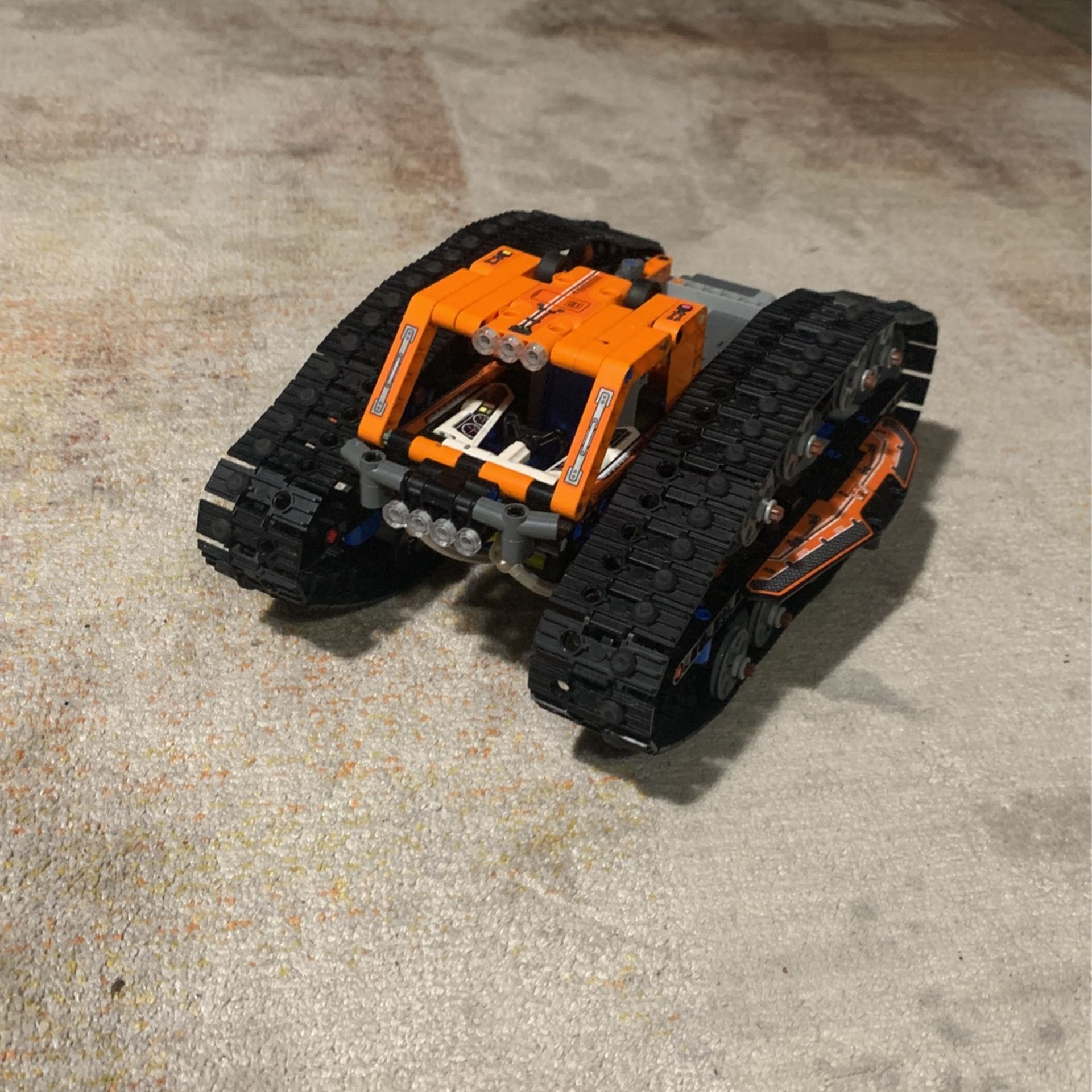 LEGO Technic Tank