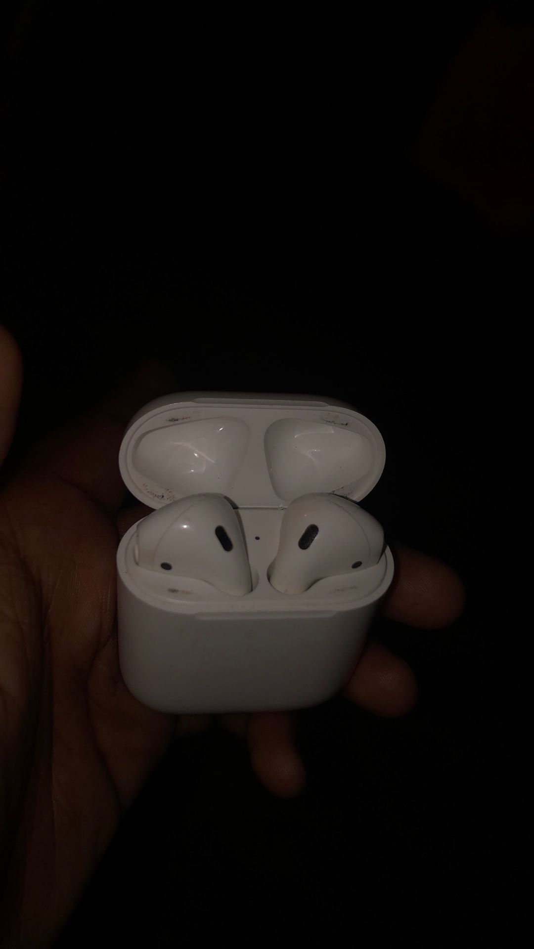 AirPods