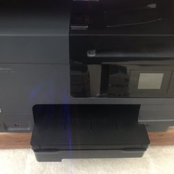EXCELLENT Condition HP Office jet pro 8610 Printer 