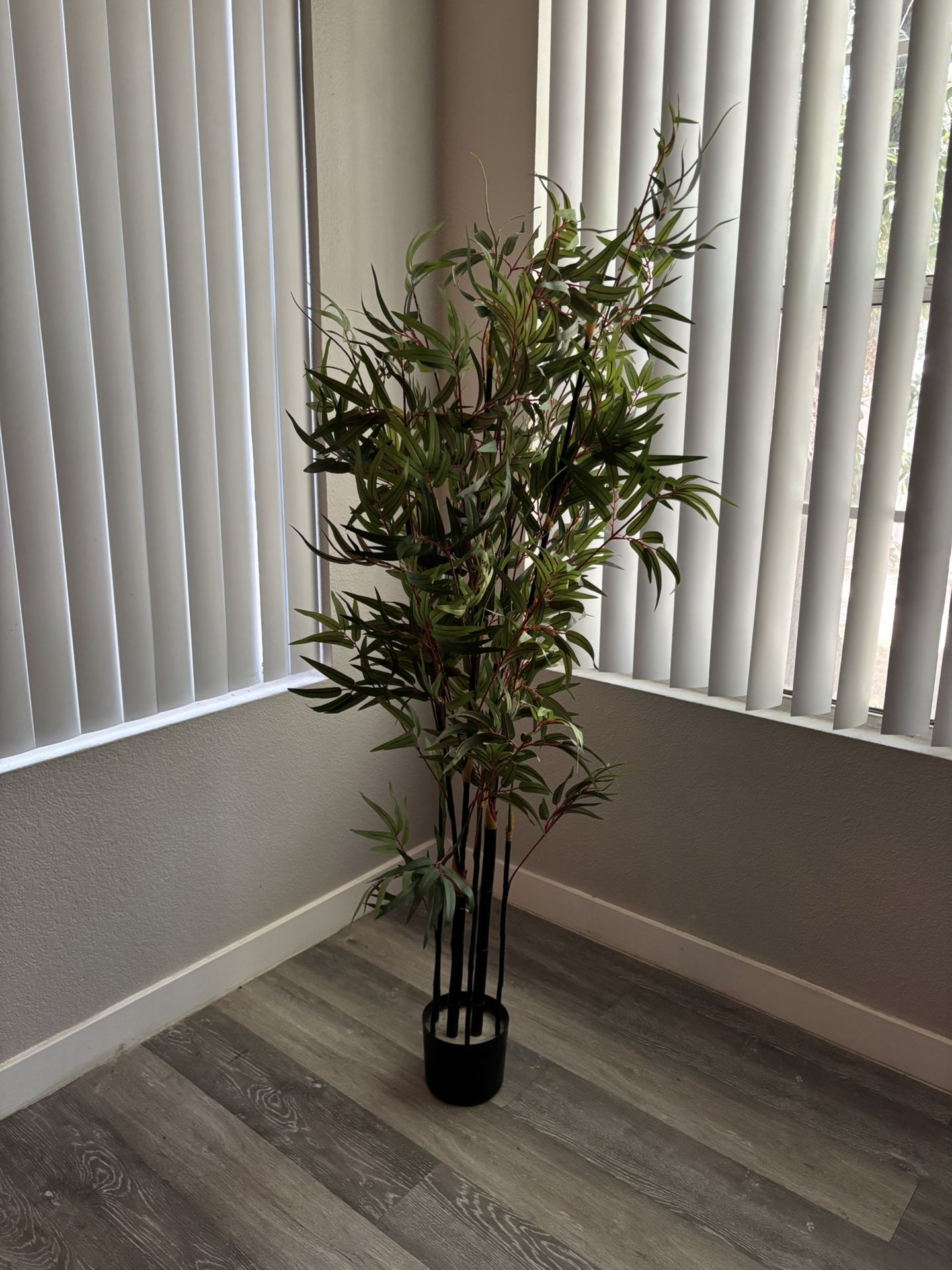 artificial/fake indoor plant