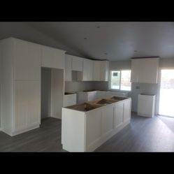 White Shaker