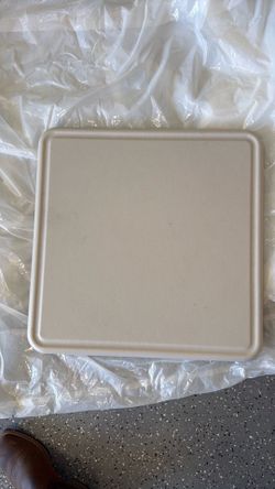Small Plastic Table with Aluminum Legs