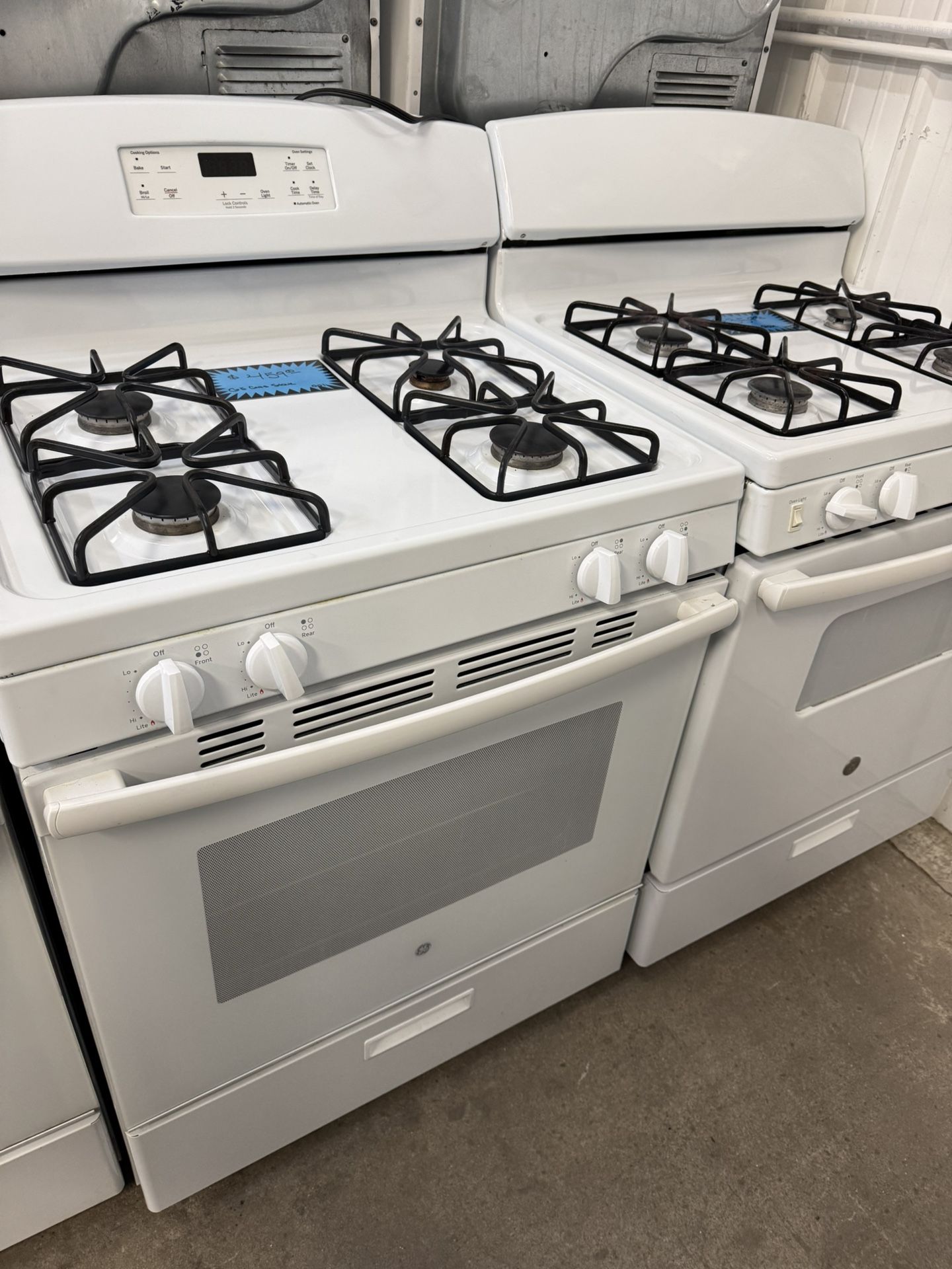 Huge Natural Gas & Electric Stove Sale