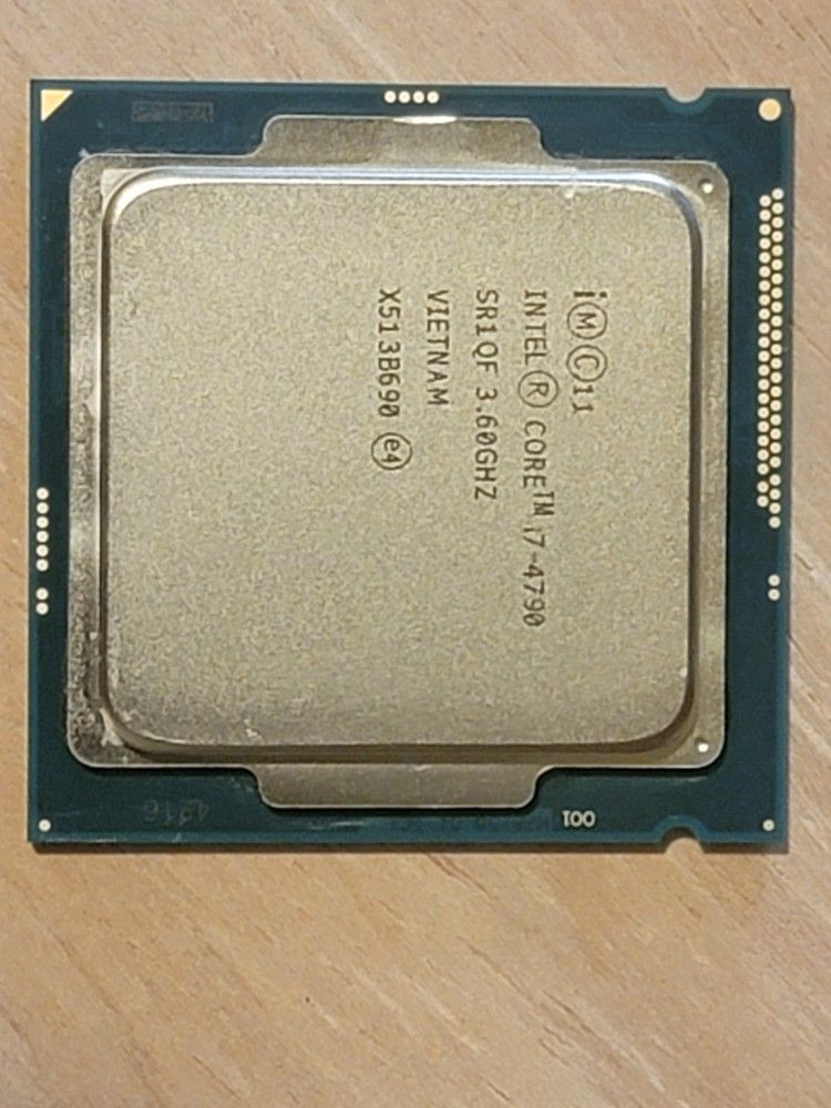 Desktop With I7-4790 CPU