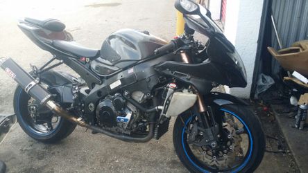 2006 gsxr 1000 , part out