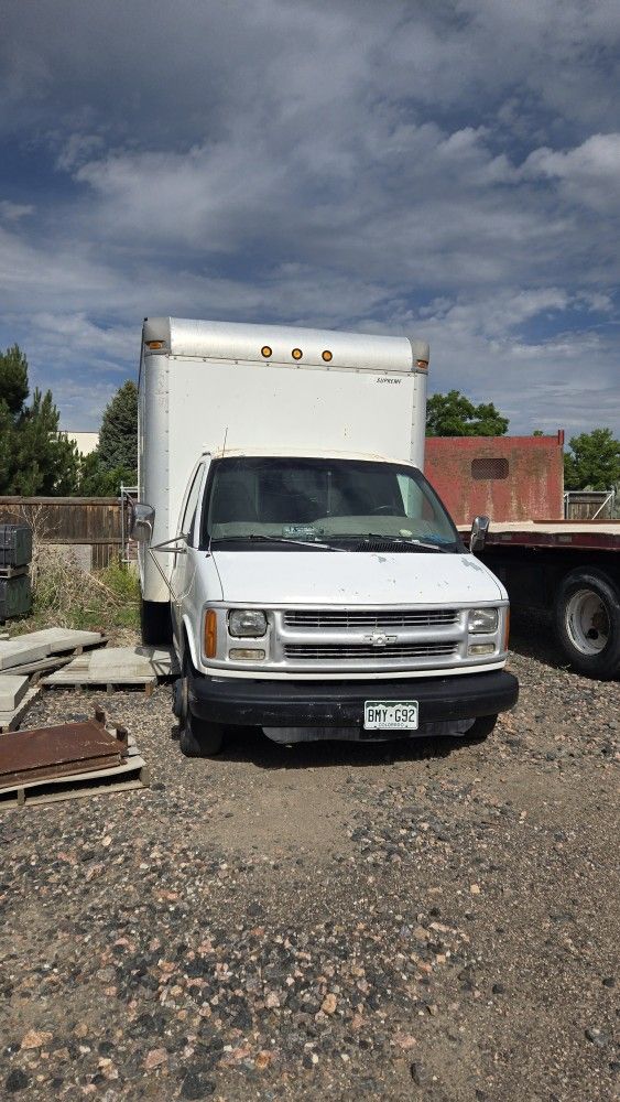 2000 Chevy Van
