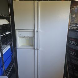 GE Refrigerator