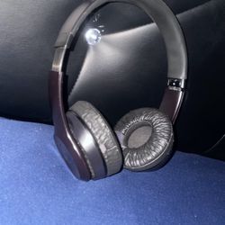 Beats solo 3 headphones 