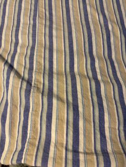 Very Nice King Size Duvet Cover. Blue/White/Tan (Johnstown Ohio)