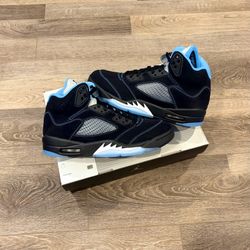 Jordan 5 Retro “Black University Blue” Sizes 8 - 13 Men’s and 4Y - 7Y Kid’s IN HAND BRAND NEW