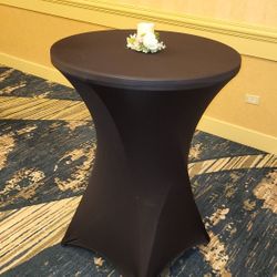 Mesas Y Sillas Para Sus Reuniones Familiares Y Cualquier Otro Tema 