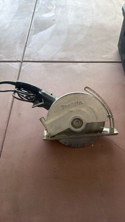 Makita Concrete Saw
