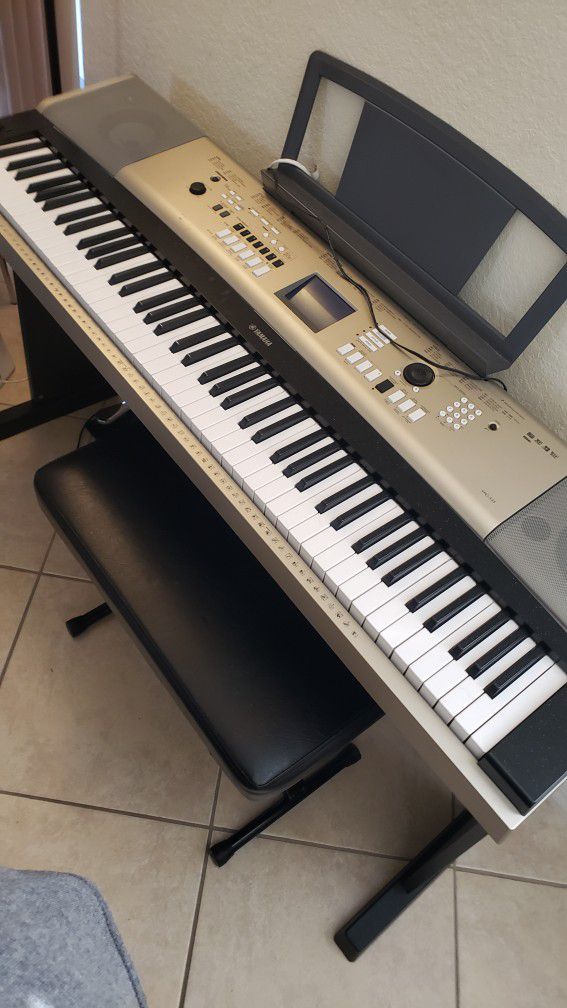 Yamaha YPG-535 Electric Piano