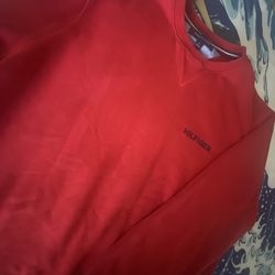 Red Tommy Hilfiger sweatshirt #preppy #classic #hilfiger #authentic #medium