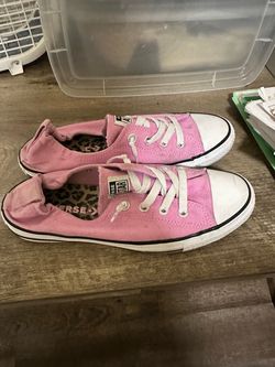 Pink converse