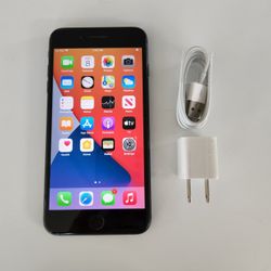 iPhone 7 Plus - UNLOCKED - Like New 