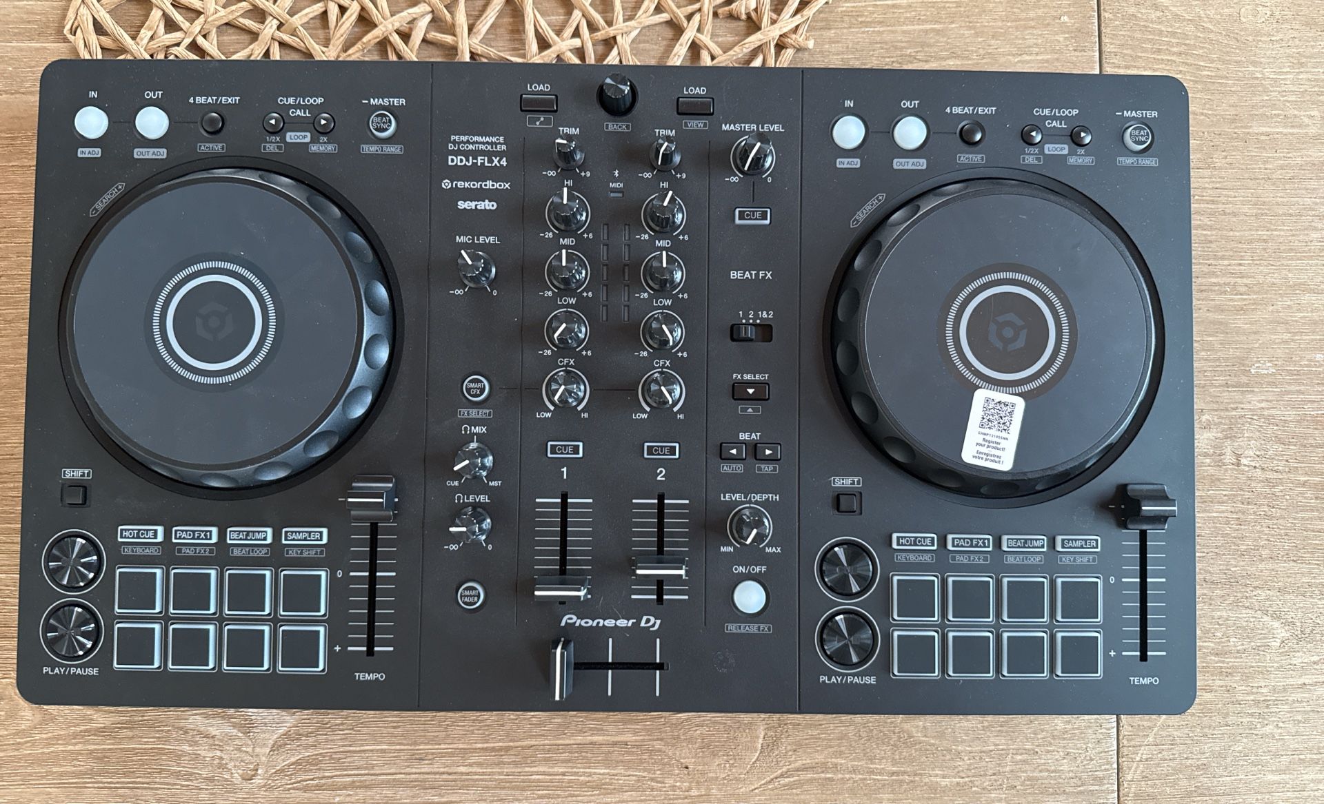 Pioneer DDJ-FLX4 2-Channel DJ Controller