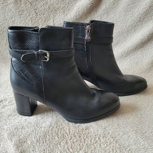 Blondo black block heel waterproof ankle boots size 8