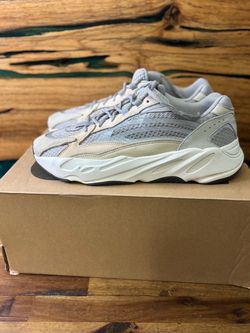 adidas Yeezy Boost 700 V2 Cream/Gray Men's Size 11 Sneakers GY7924