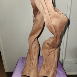 Women's Pink Thigh-high Heel Size 7