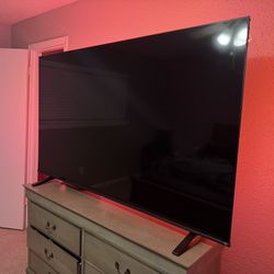 75” Toshiba Fire TV – Smart 4K UHD with Remote (Like New)