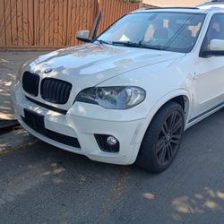 2011 BMW X5 50i M Package 