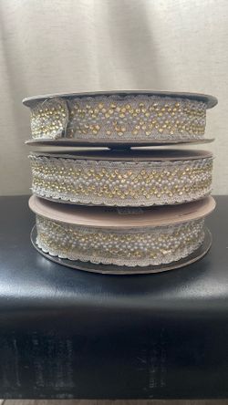 d. Stevens Ribbon.  Set Of 3 