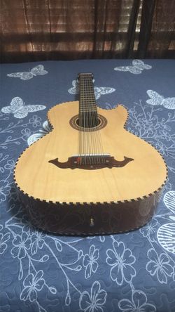 Bajo Sexto 150$ OBO