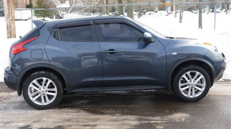 2014 AWD SL Nissan JUKE...they have stopped making this car!!!