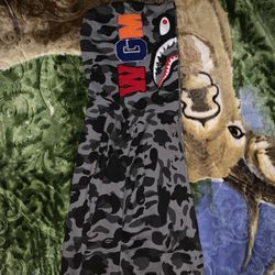 Bape Hoodie 🦈